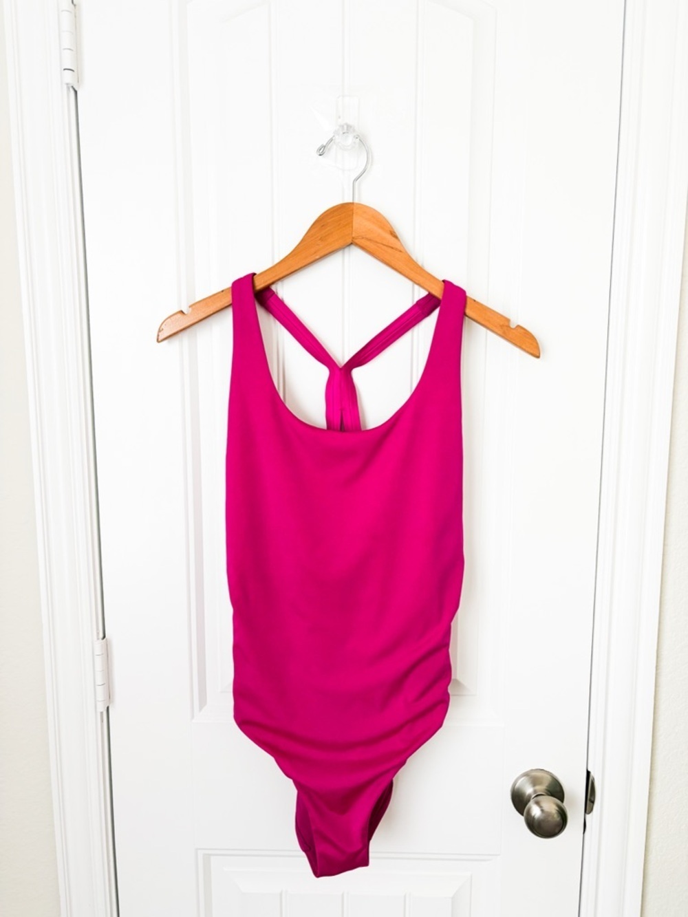 Athleta Malibu Magenta One Piece Swimsuit Size M/P - Picture 3 of 4